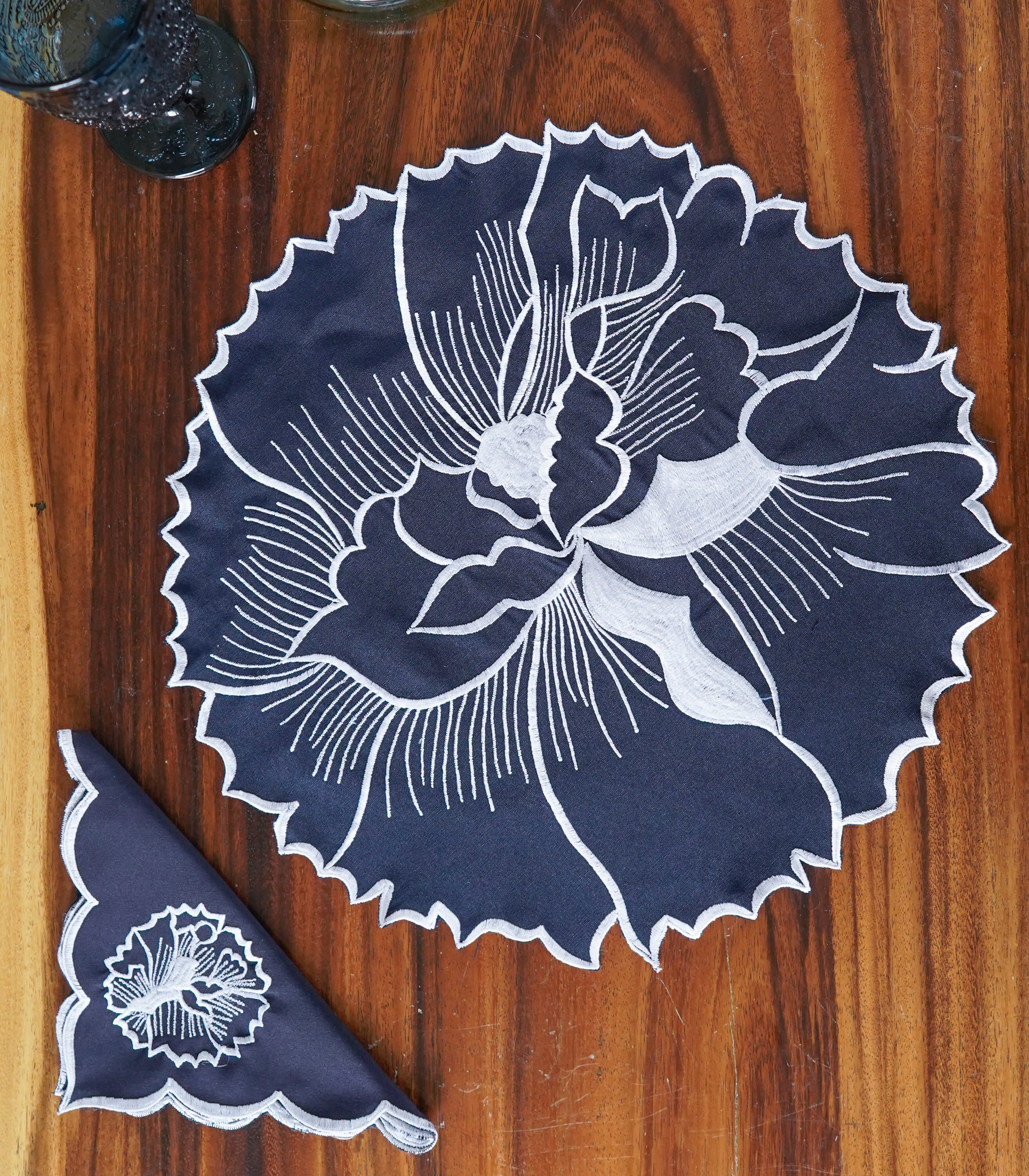 Turin  Embroidered Placemats + Napkins (Navy + White)