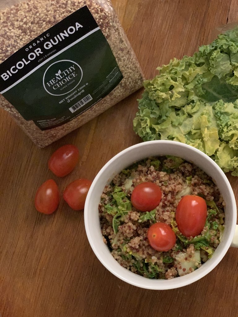 Healthy Eats: Kale & Quinoa Salad