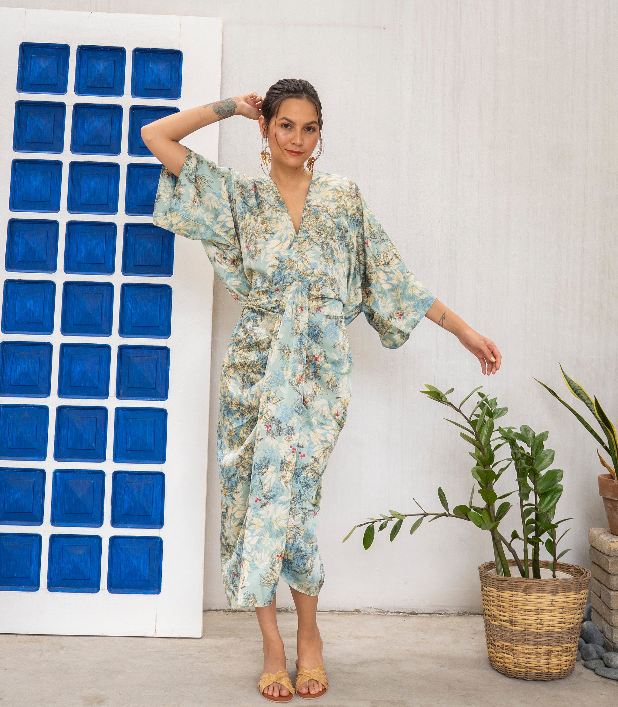 Marana Tha Renata Kimono Midi Dress (Sage Cherry Print)) Marana Tha Renata Kimono Midi Dress (Sage Cherry Print))