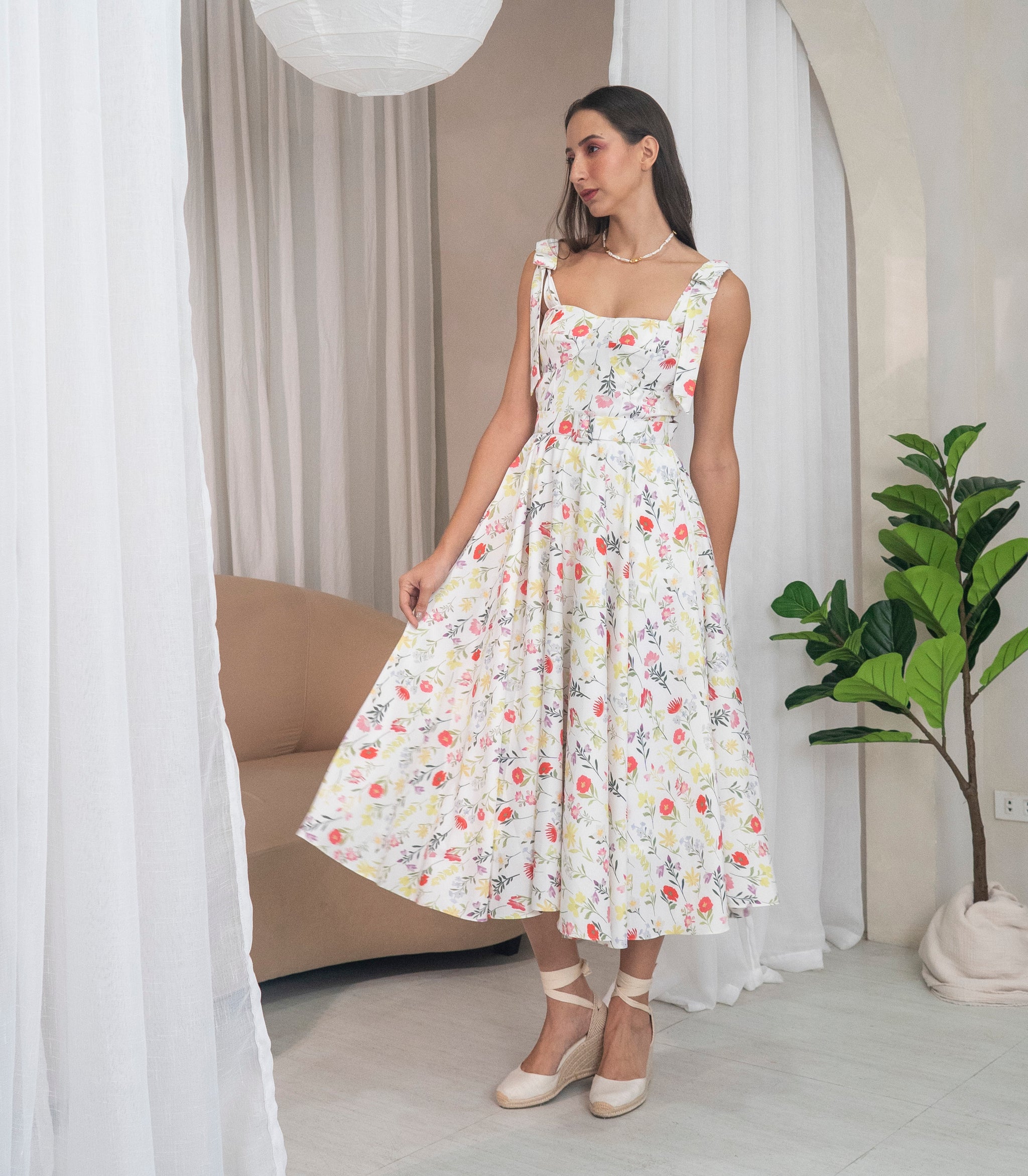 Marana Tha Rocio Strappy Dress (Pastel Floral) Marana Tha Rocio Strappy Dress (Pastel Floral)
