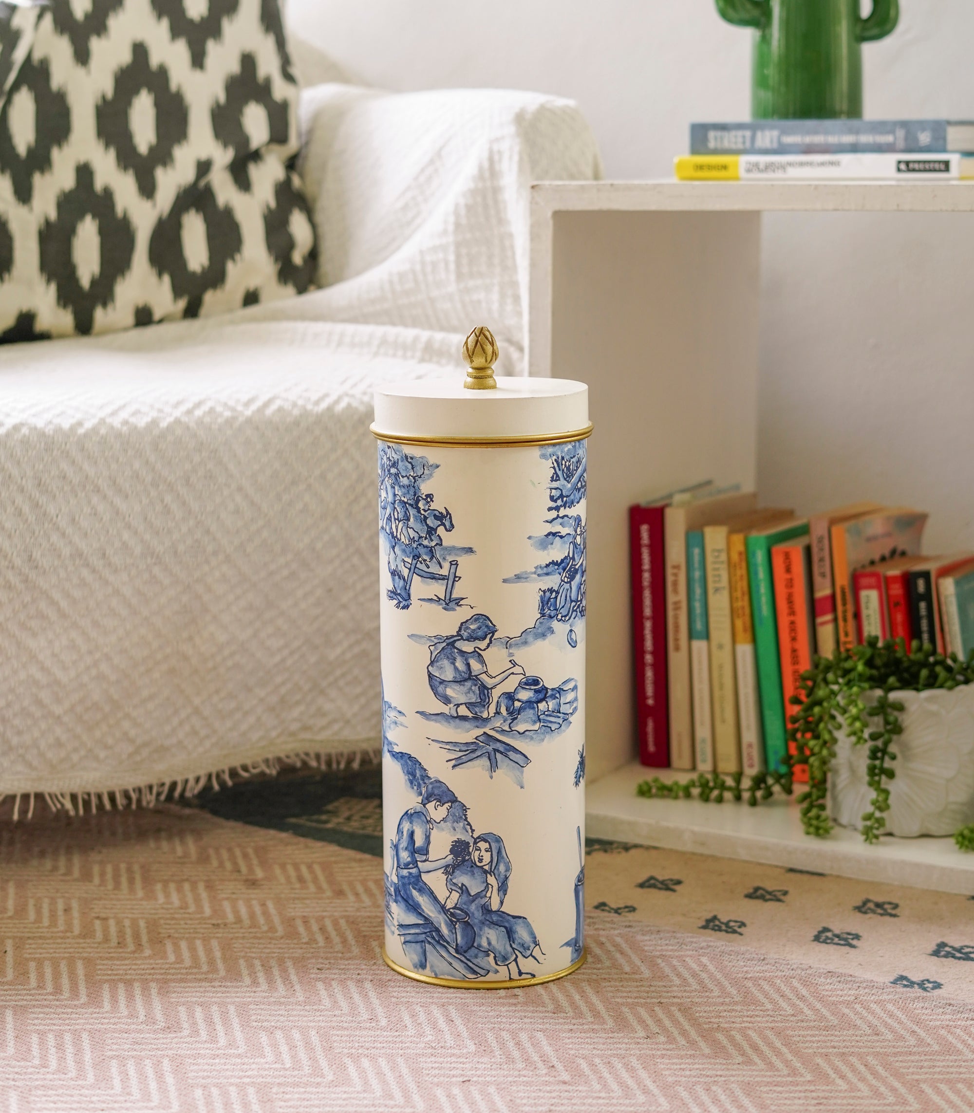 Ehun Bathroom Tissue Holder - Magsasaka