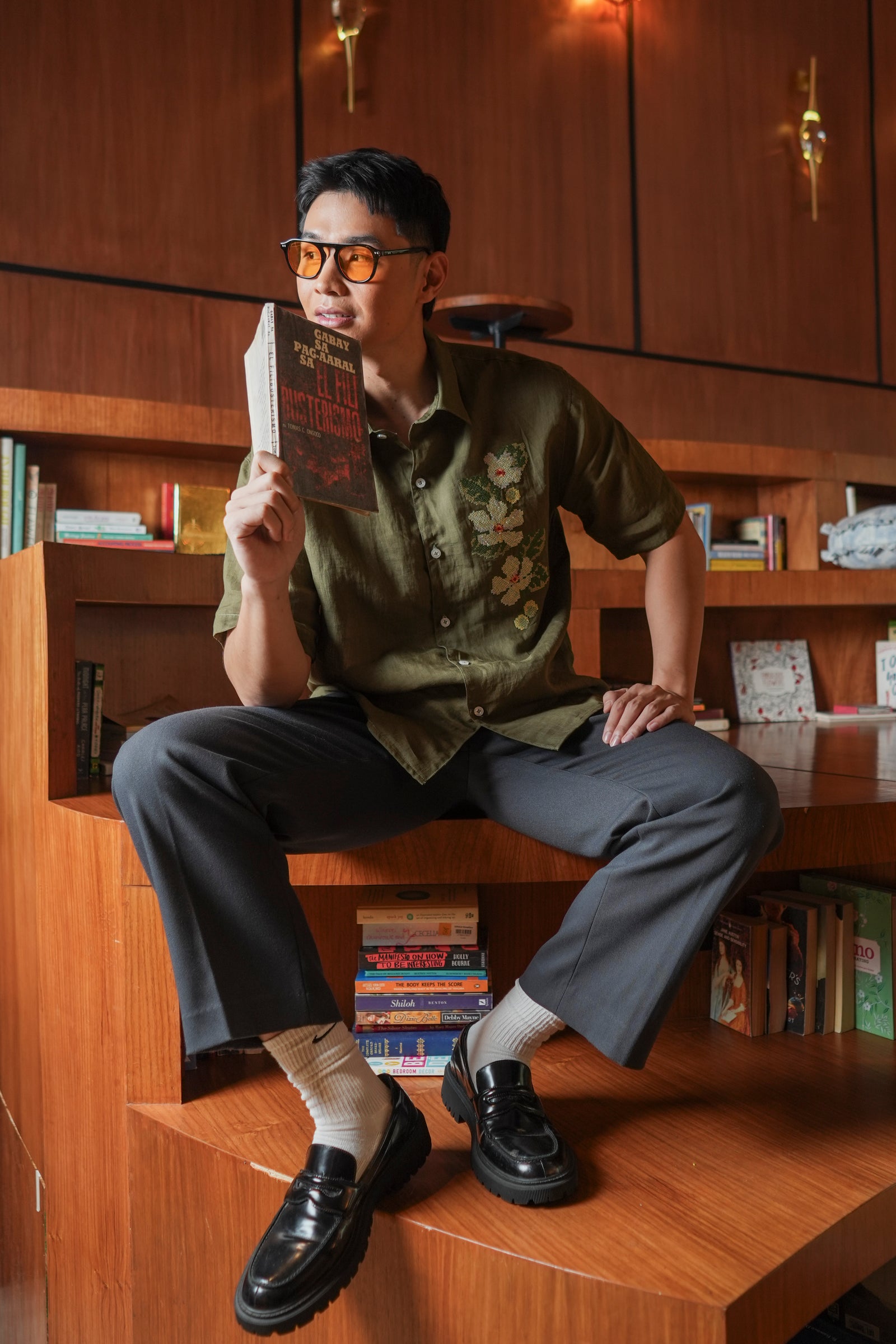 Caitian Embroidered Men's Shirt - Katmon  (Olive)