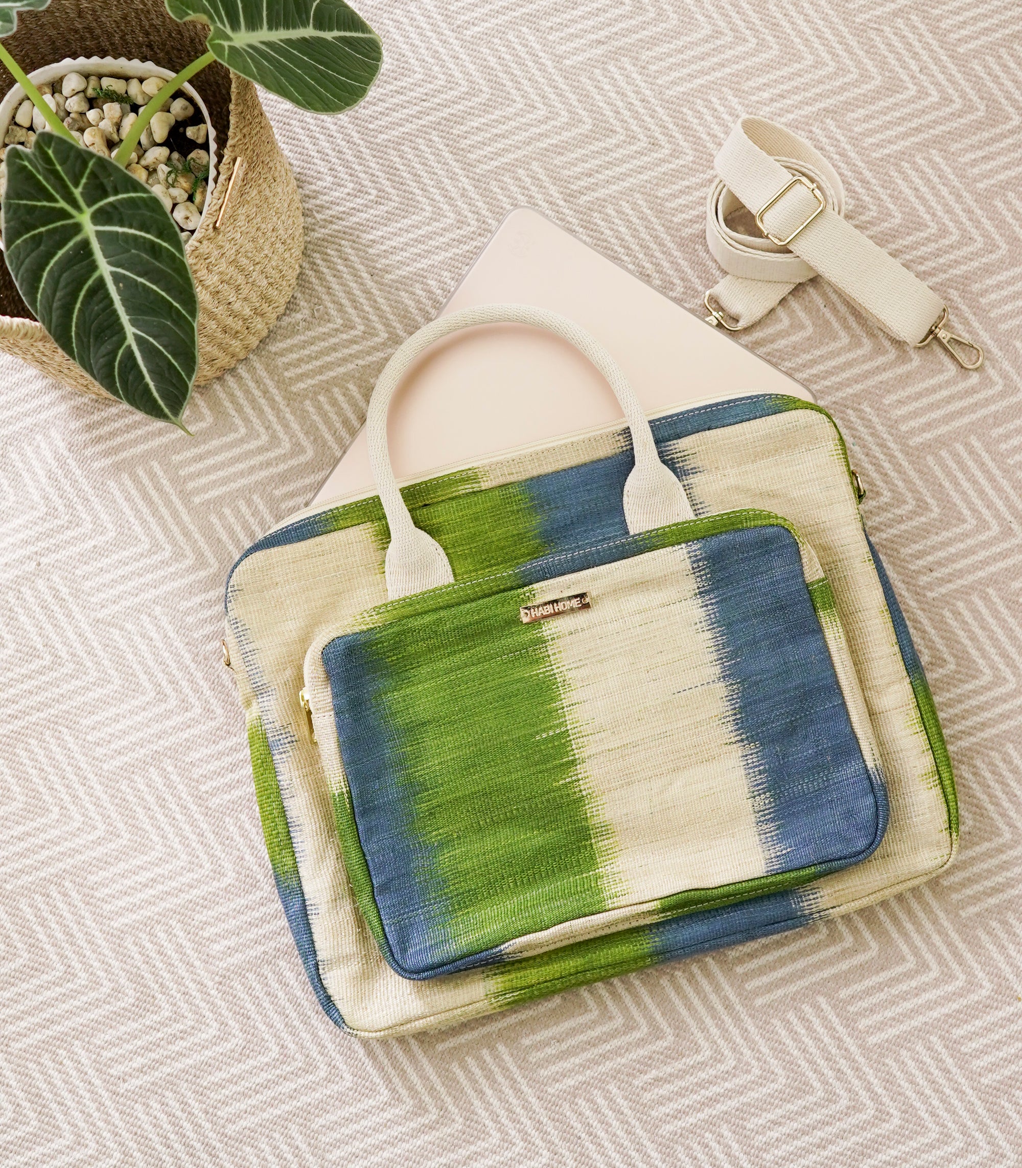 Deidre T'nalak Laptop Bag             Green Pasture