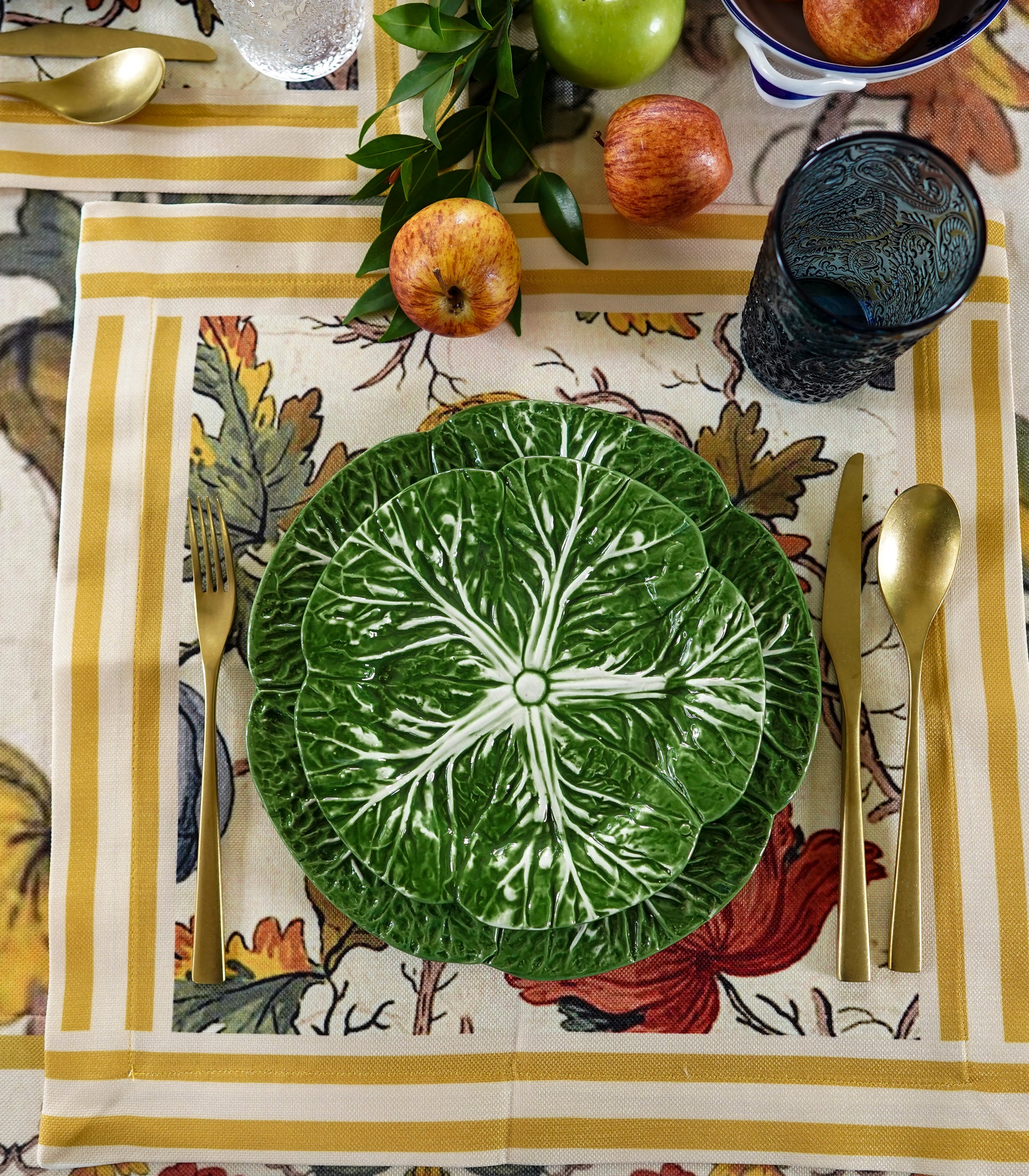 Slovenia Dinner and Salad Plate Set of 2    Green