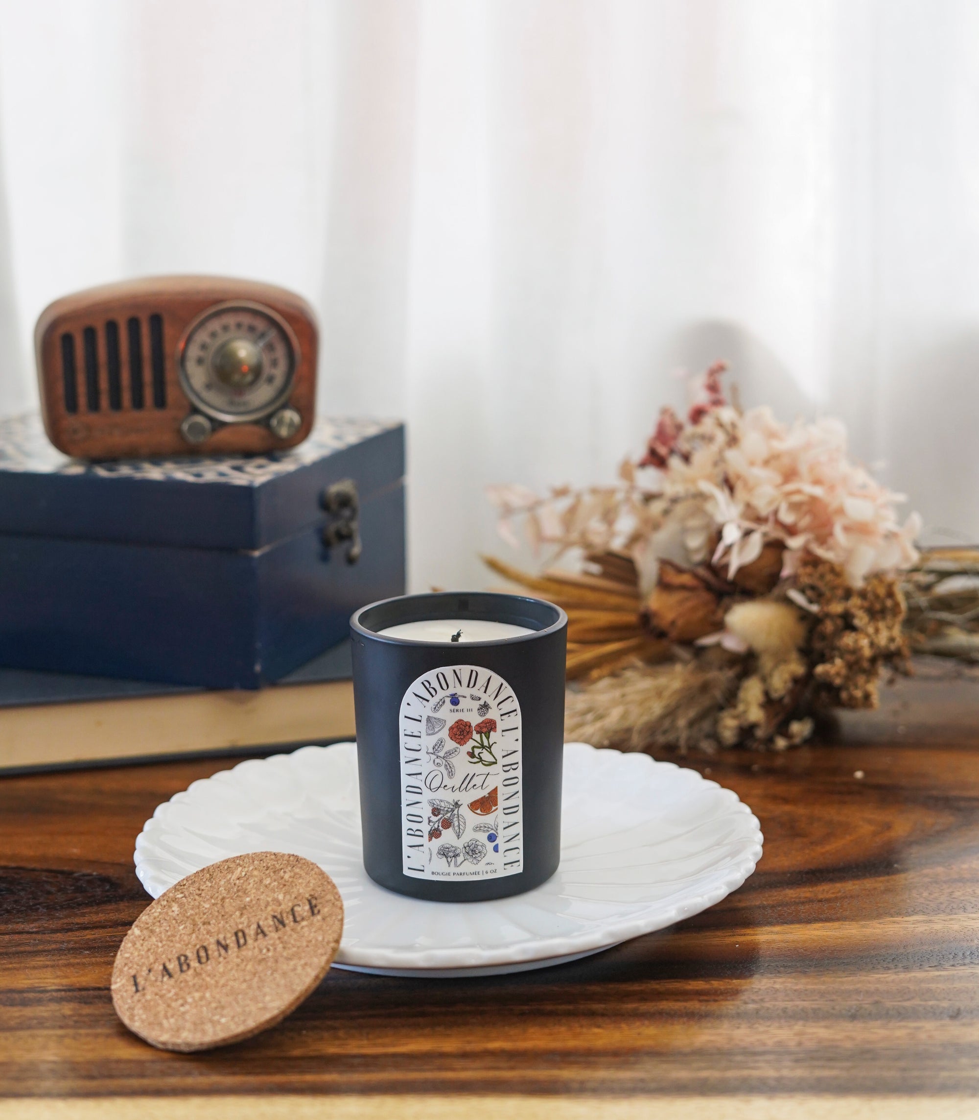 Œillet 6oz Scented Candle