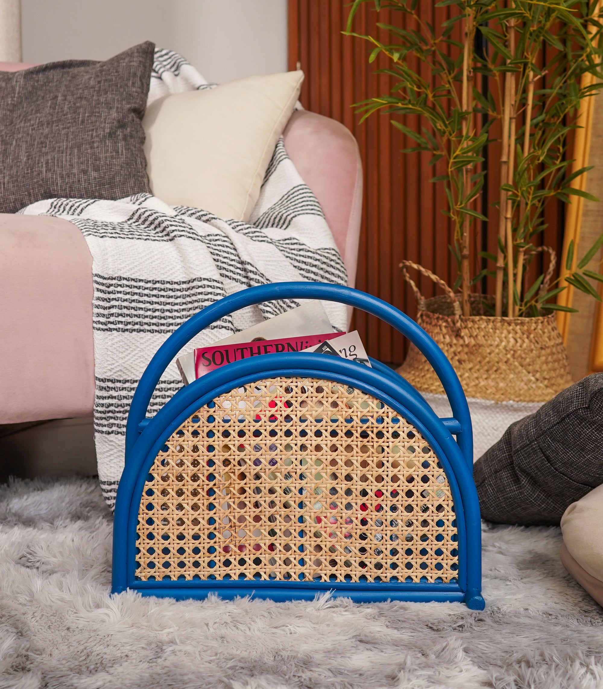 Solihiya Floor Magazine Rack            Electric Blue