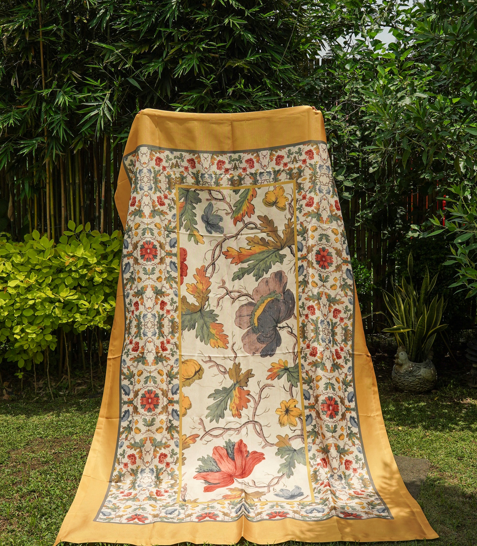 Vintage Floral Printed Table Cloth