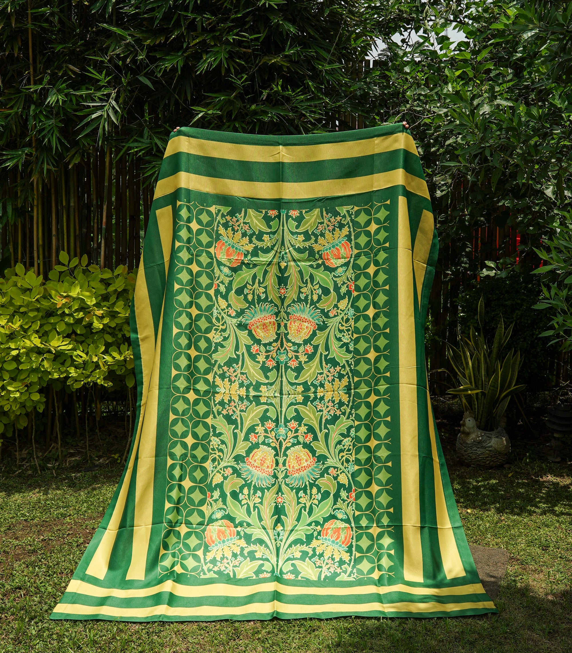 Retro Verde Printed Table Cloth