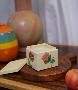 Vela Otto Scented Candles - 2 sizes