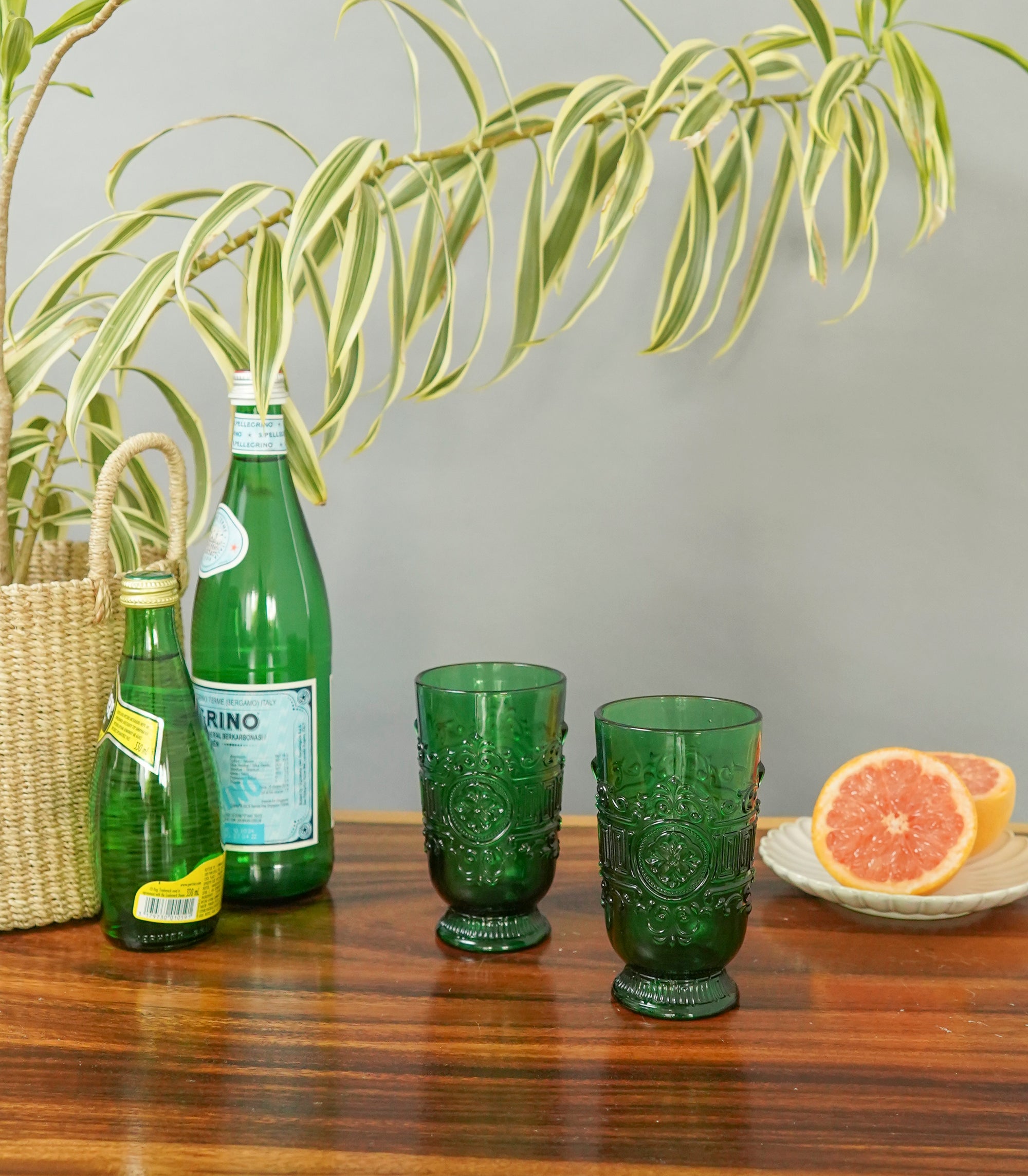 Stella Vintage Tall Glass with Scroll Design